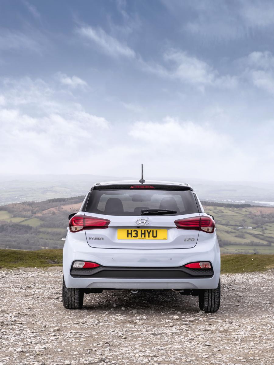  Hyundai i20 Play (IB) 2019 года  (UK) (фото 26 из 42)